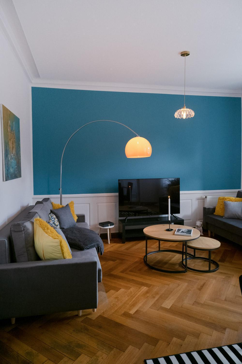 Bella Casa - Business&Family - 2 Zimmer Direkt Neben Schloss, Parkplatz, Smarttv, Netflix, Waschmaschine, 24H Checkin, 71Qm, Kingsizebett, Hotelbettwaesche Ludwigsburg Dış mekan fotoğraf