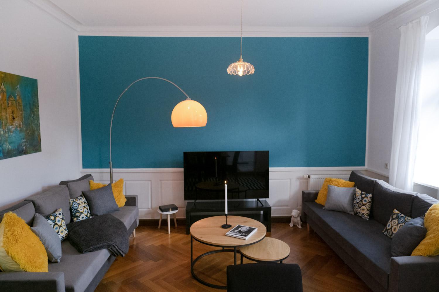 Bella Casa - Business&Family - 2 Zimmer Direkt Neben Schloss, Parkplatz, Smarttv, Netflix, Waschmaschine, 24H Checkin, 71Qm, Kingsizebett, Hotelbettwaesche Ludwigsburg Dış mekan fotoğraf
